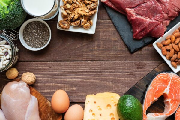 Proteine la fiecare masă: exemple din alimente obișnuite